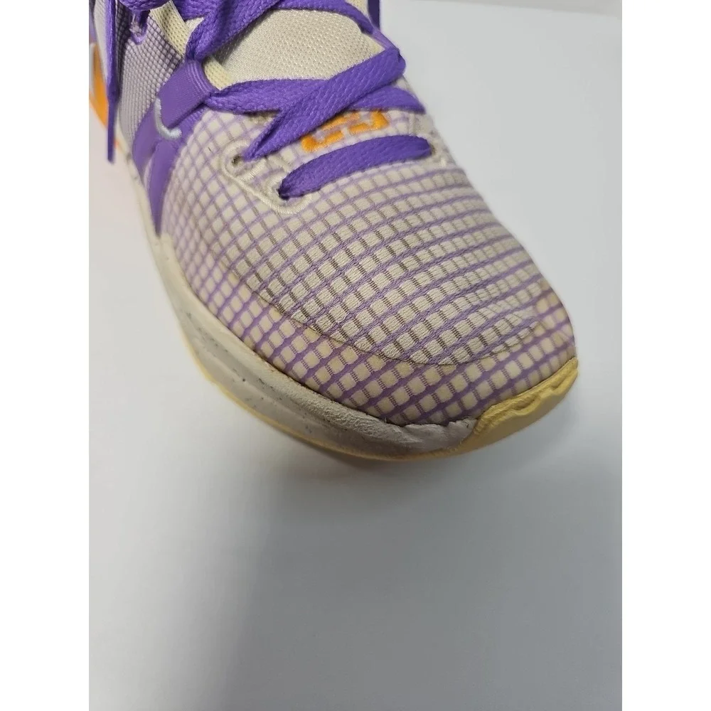 NIKE LEBRON WITNESS 7 SHOES SIZE 5Y YOUTH‎ GRAPE ORANGE
